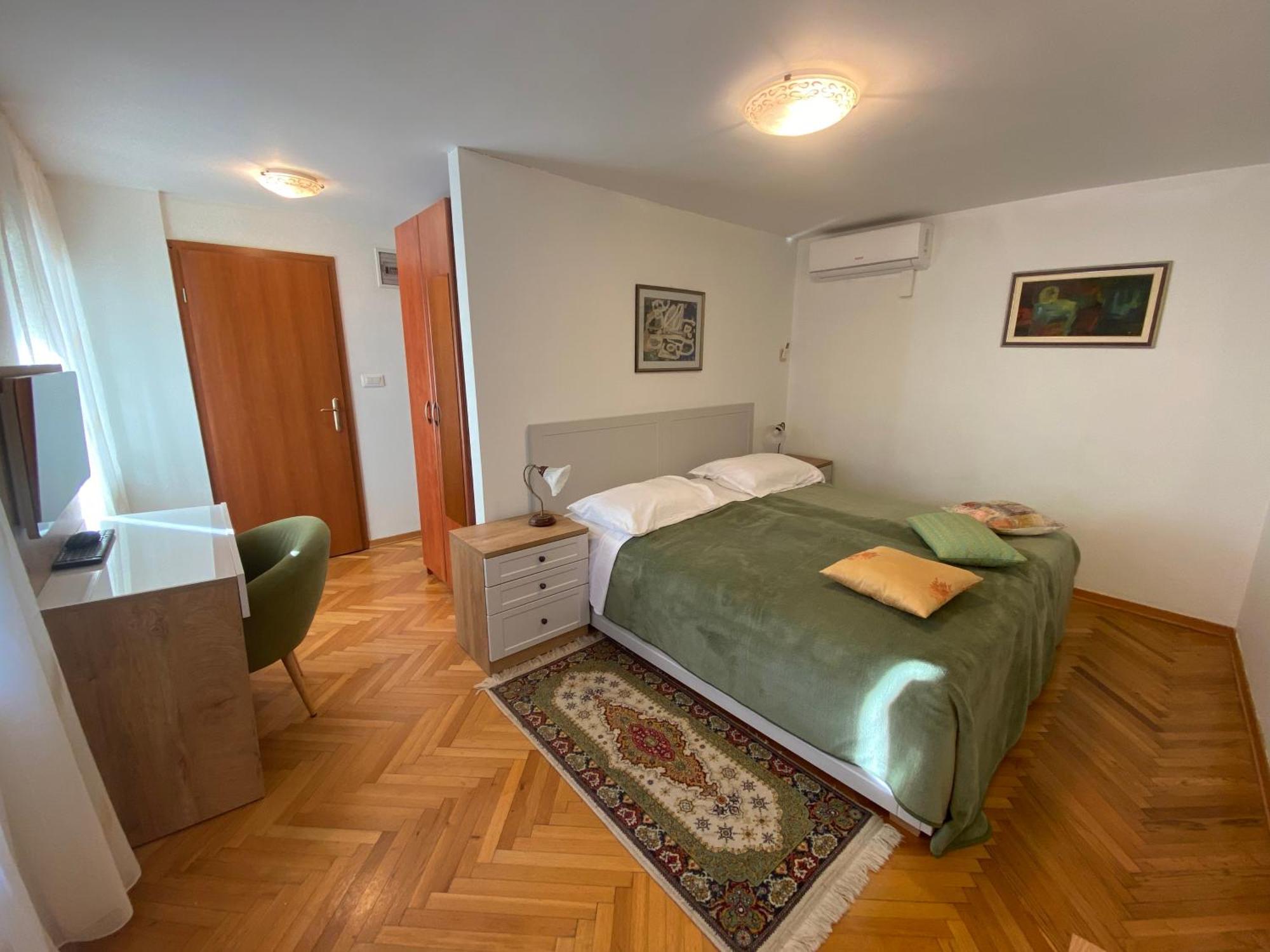 Rooms Base Split Bagian luar foto