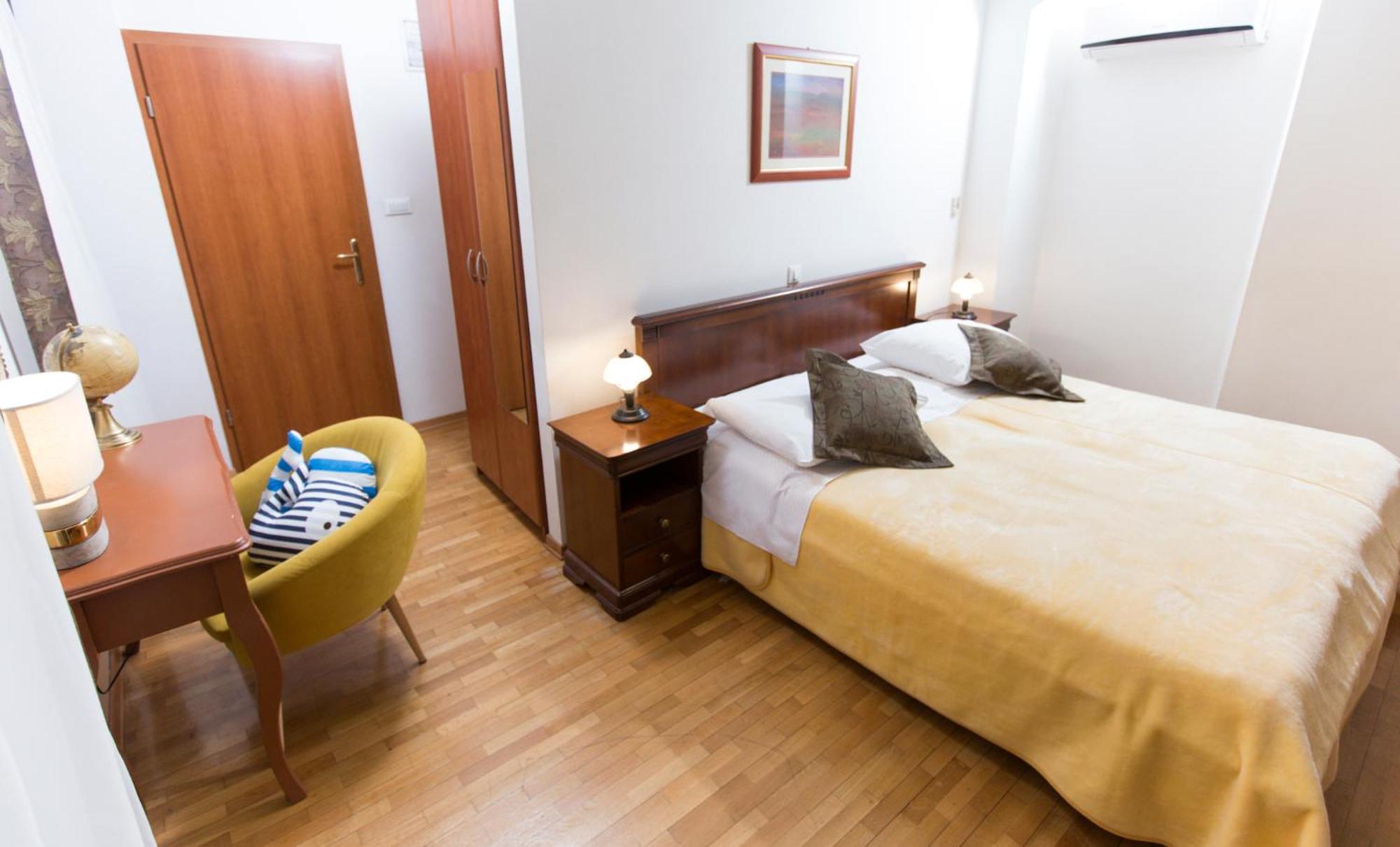 Rooms Base Split Bagian luar foto