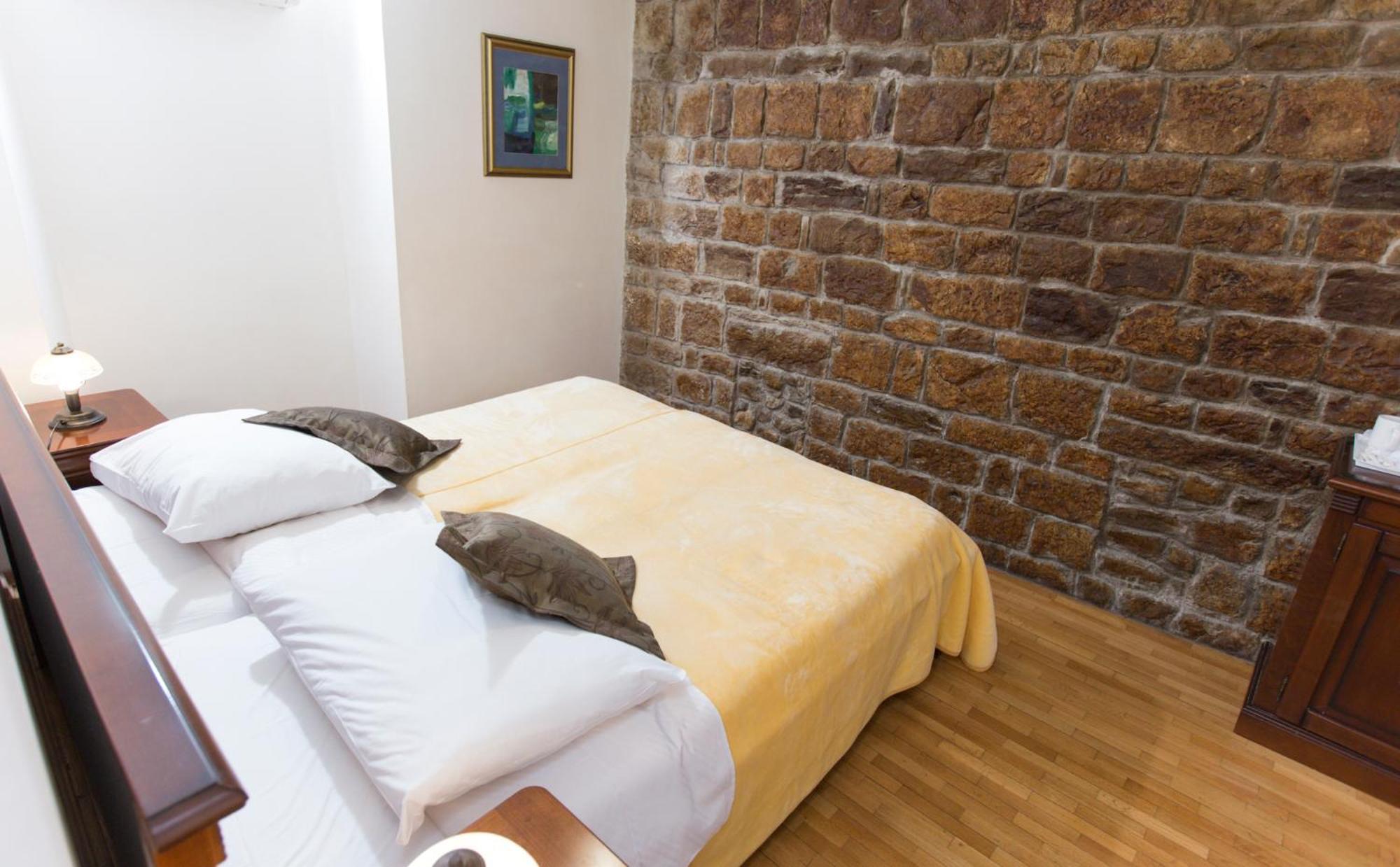 Rooms Base Split Bagian luar foto