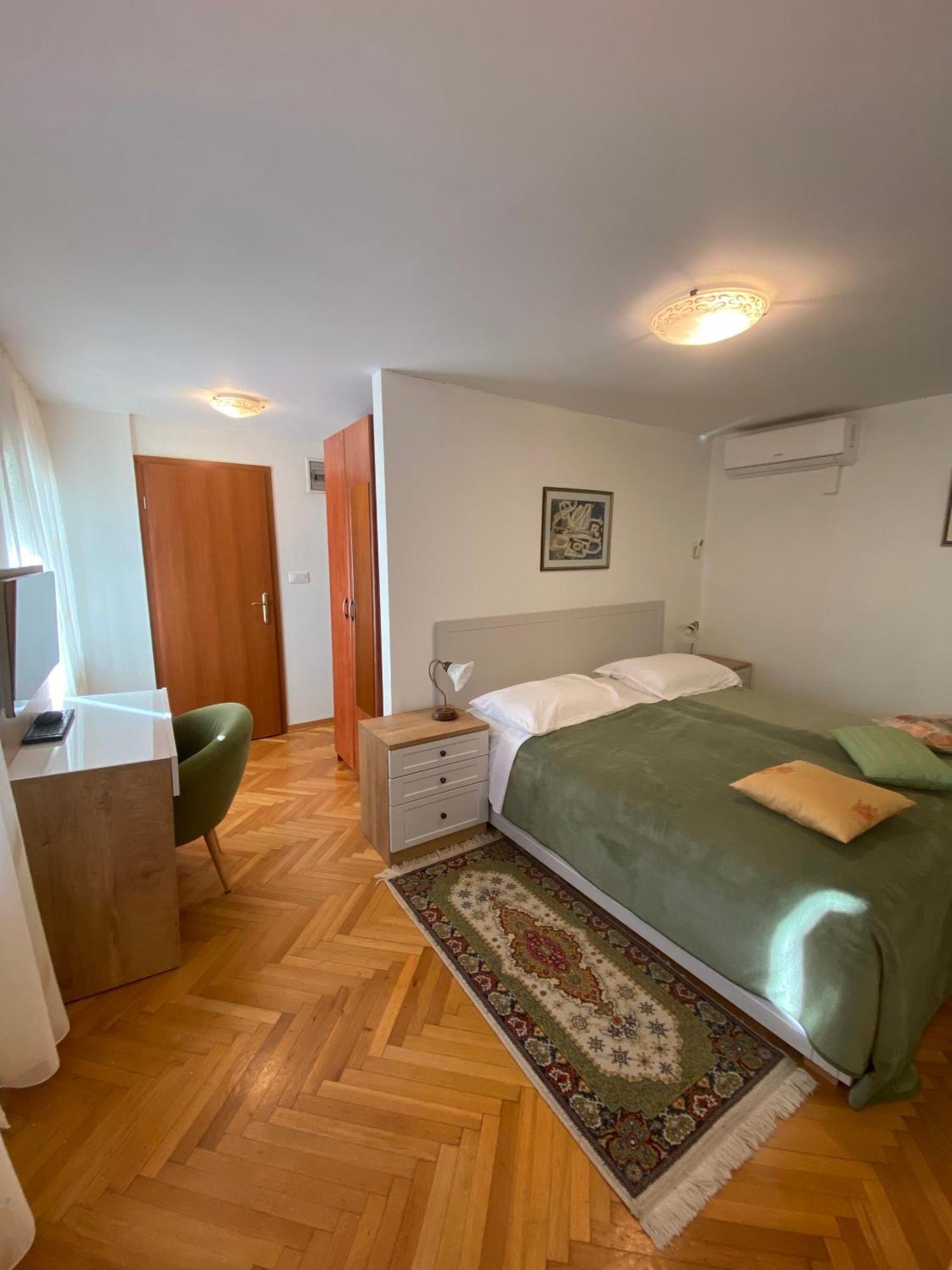 Rooms Base Split Bagian luar foto