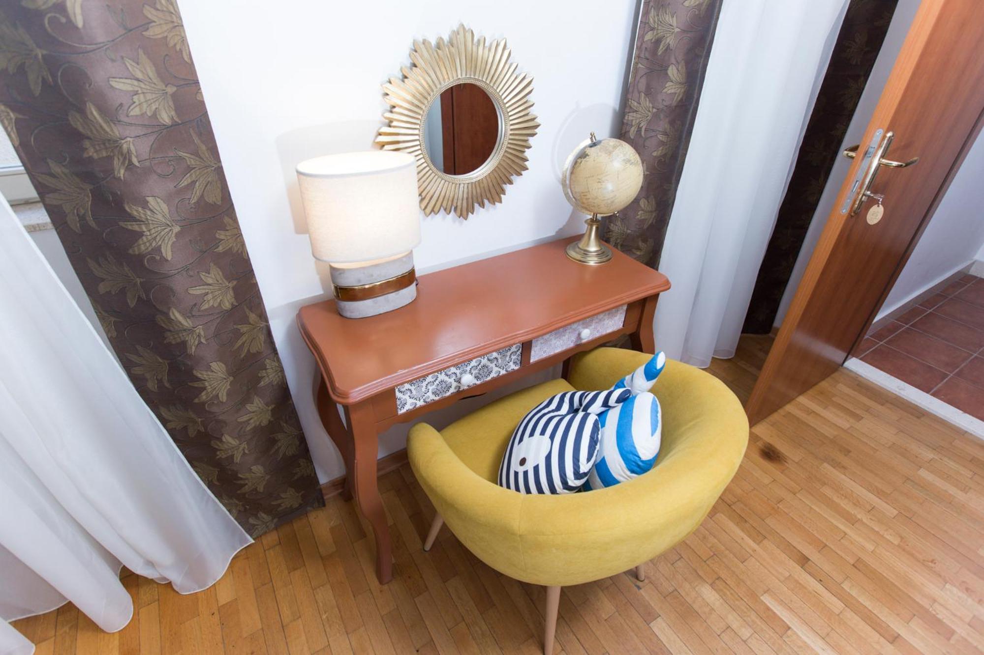 Rooms Base Split Bagian luar foto